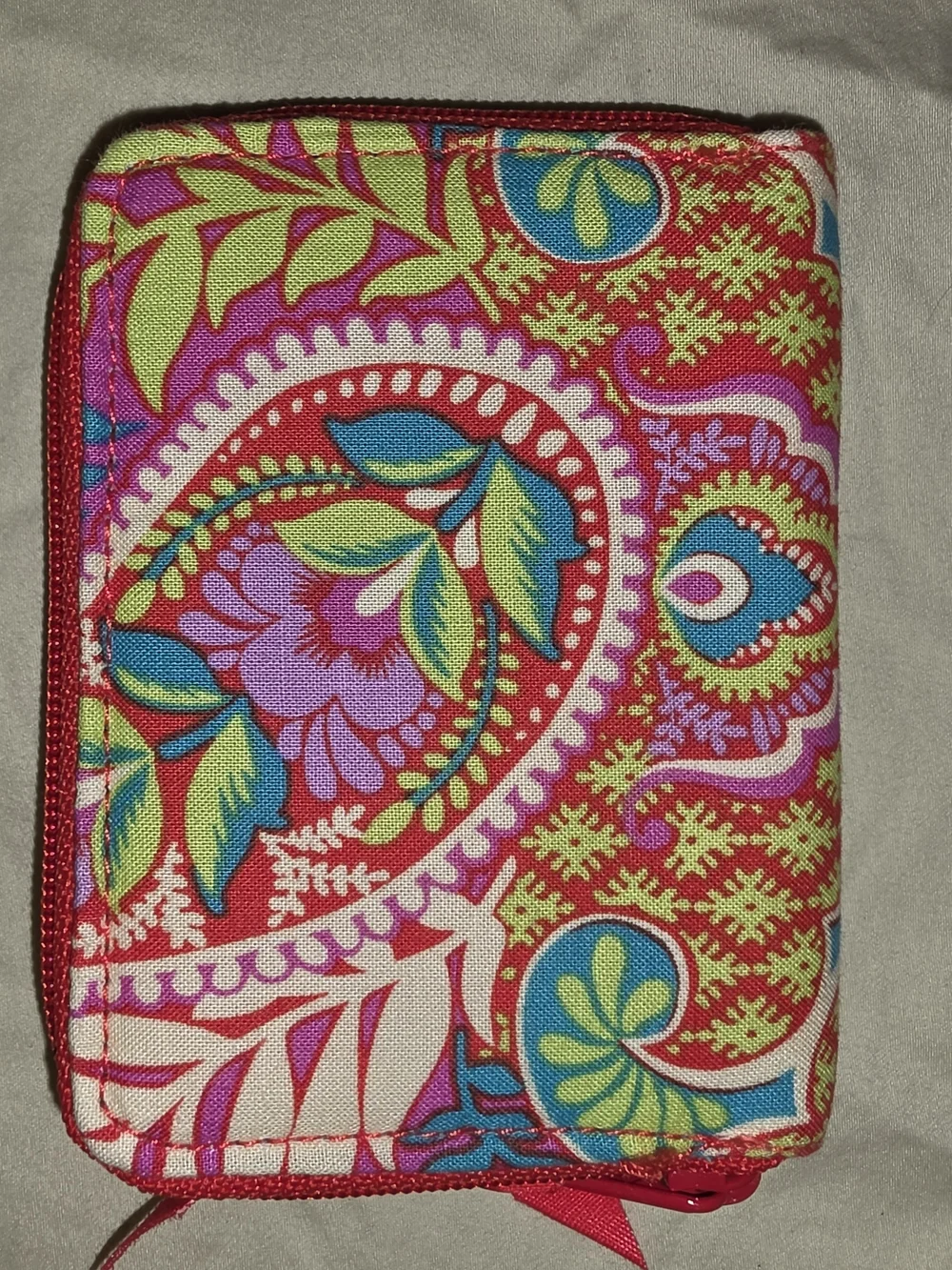 Vera Bradley compact vera